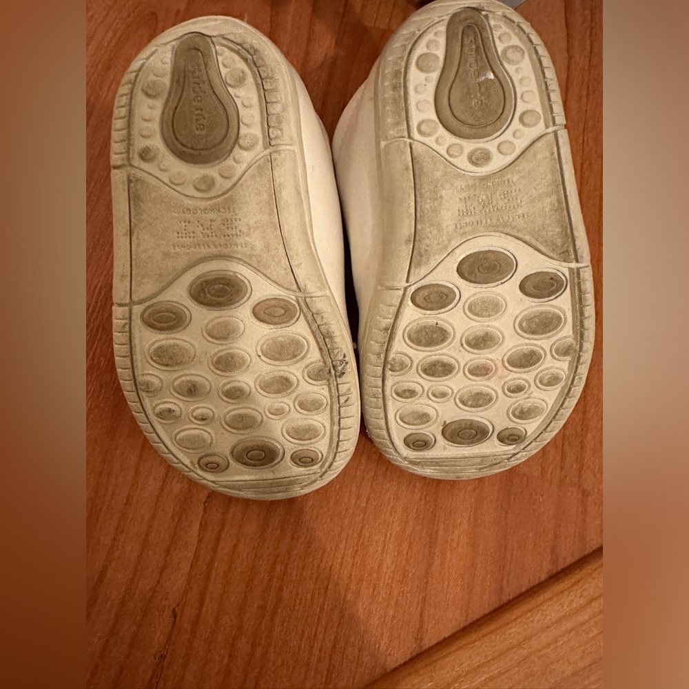 Stride Rite Elliot White Baby Shoes - Picture 5 of 5